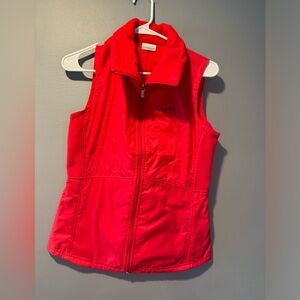 *Woman’s Red Columbia Sleeveless Vest